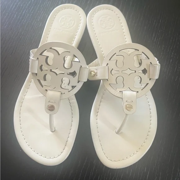 Tory Burch Miller Leather Sandals- White w/ dust bag - Picture 4 of 10